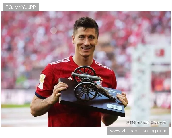 罗伯特·莱万多夫斯基：从波兰锋线杀手到世界足球巨星的成长之路