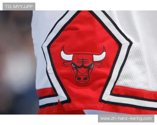 芝加哥公牛巅峰对决再燃赛场激情重现传奇荣耀时刻